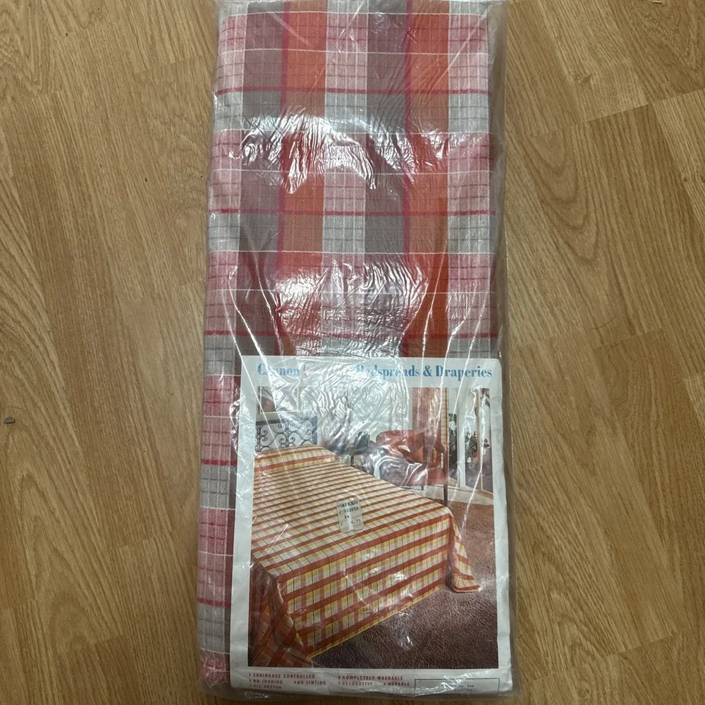 NWT VINTAGE CANNON ALL COTTON BEDSPREAD Double Candy Red Plaid MCM Carefree
